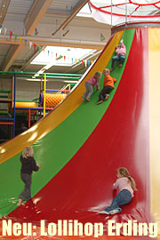 Lollihop eröffnete am 31.10.2009 eine neues Kidnerspielparadies in Erding (©Foto: Martin Schmitz)